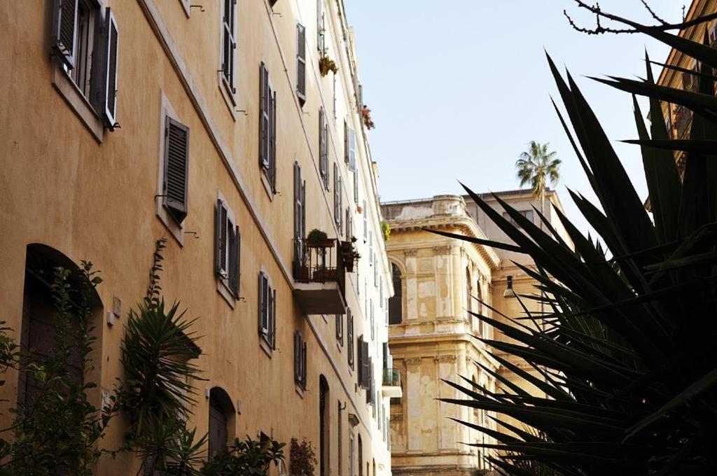 colosseo flat Roma Esterno foto