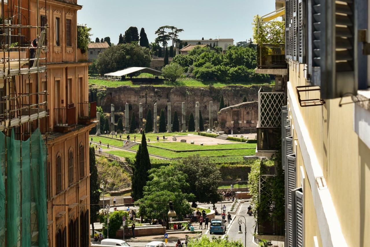 colosseo flat Roma Esterno foto